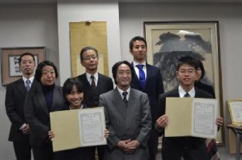 学内授賞式