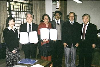 インドのジャワハルラル ネルー大学国際問題研究院及び言語 文学 文化研究院と法文学部が学術交流に関する協定を締結しました 愛媛大学