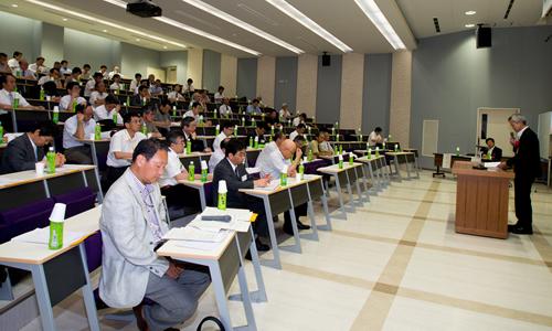 75施設の病院長が集まり盛況に開催された関連病院長会議