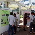Poster Sessionで成果発表の写真です