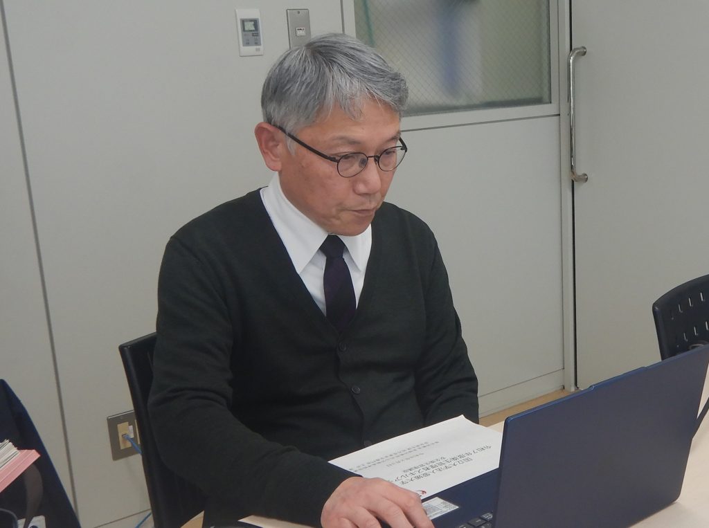 講演をする土井講師